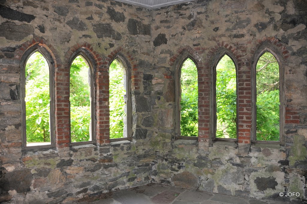 Halsey Pond Castle