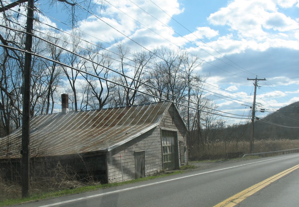 Garage on 9G