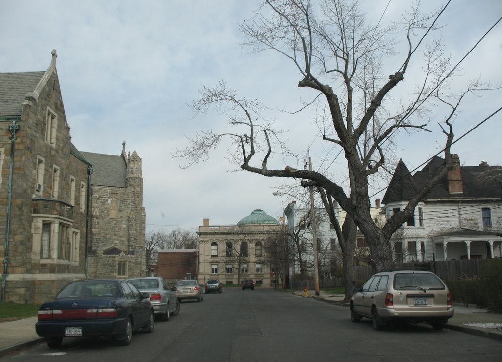 Columbia County Courthouse from the side