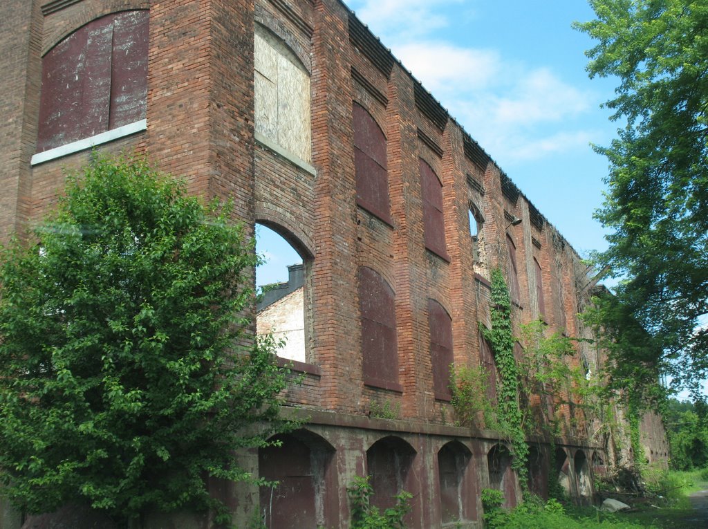 Airy warehouse on Dock Street