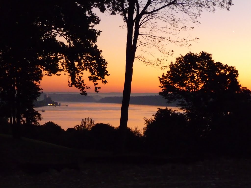hudson river at Balmville