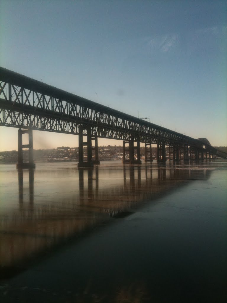 View of Newburgh-Beacon Bridge, Beacon, NY 12508, USA