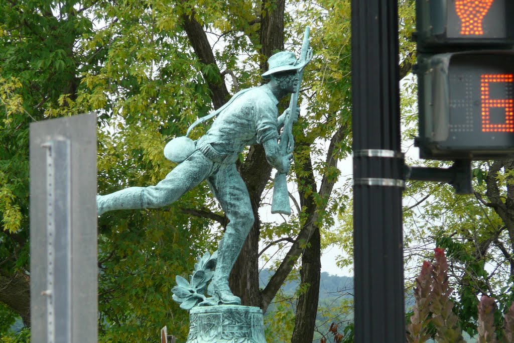 (copyrighted) war memorial statue