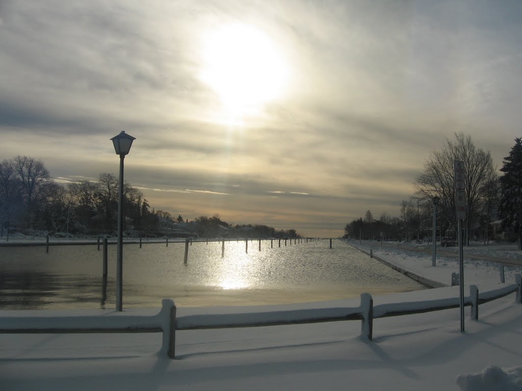 Brightwaters Canal in Winter