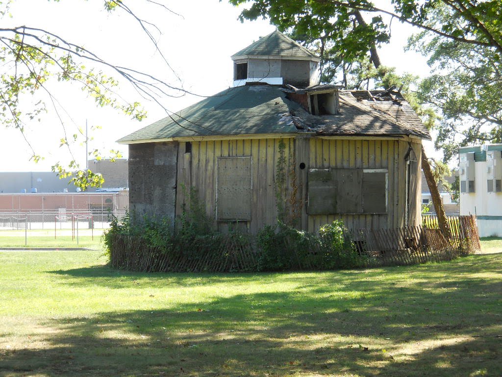 Brentwoods Original School Building