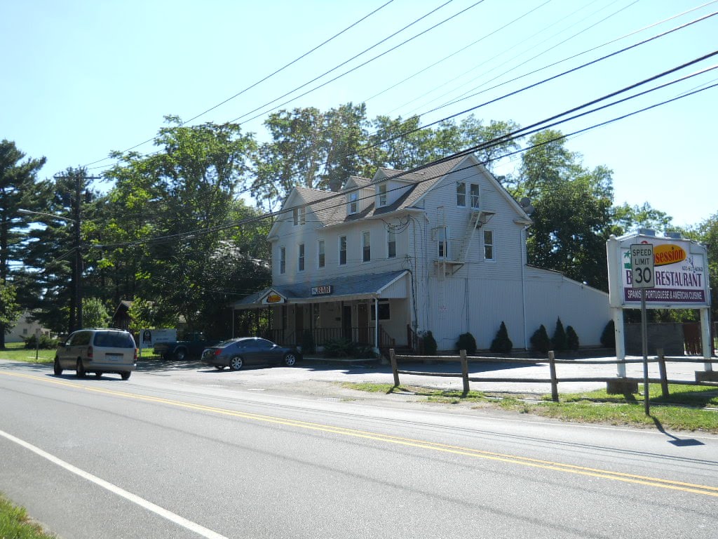 Old Brentwood Hotel
