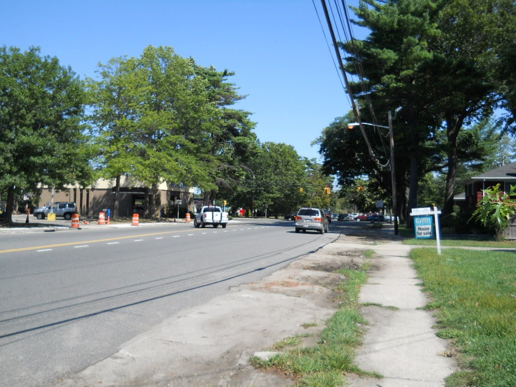 Second Avenue at Brentwood Road, looking east