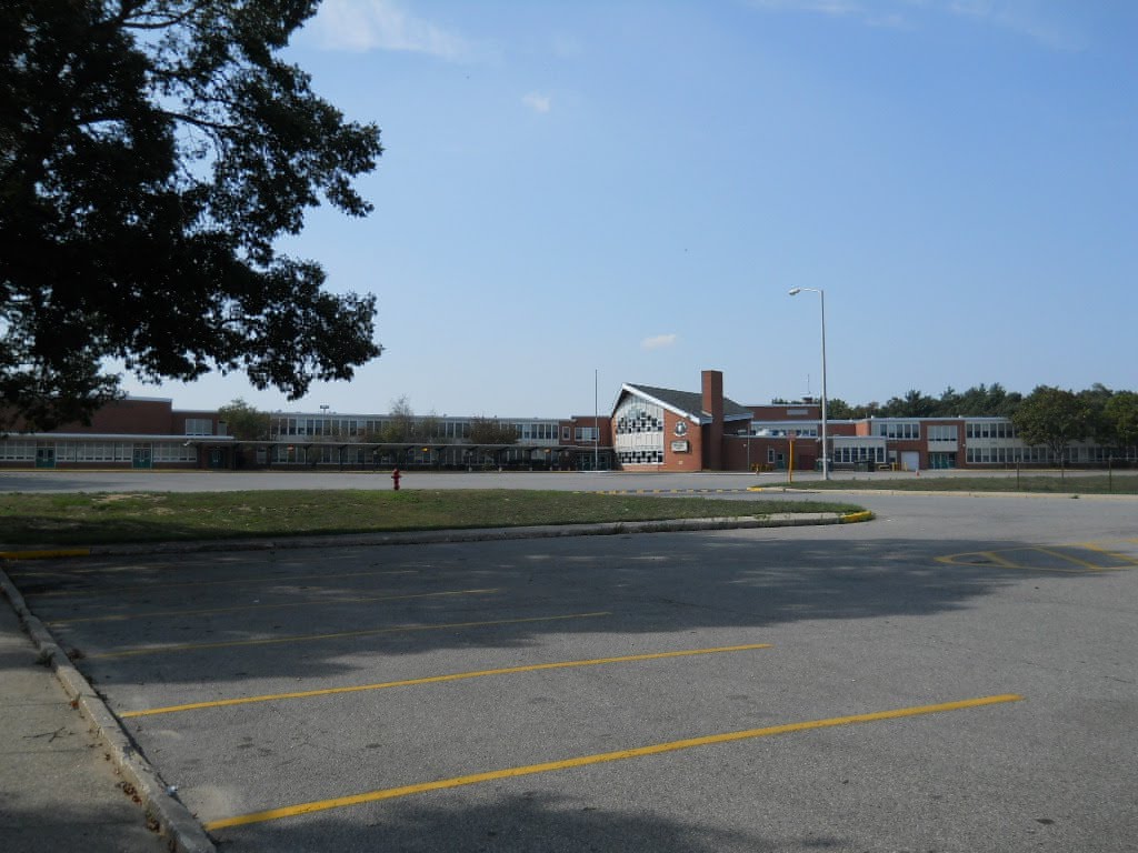 Brentwood East Junior High School