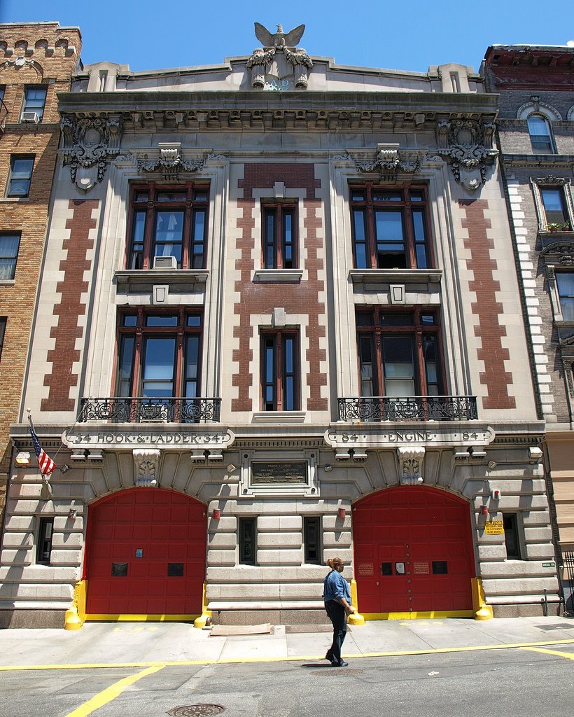 FDNY Firehouse Engine 84 & Ladder 34, Washington Heights, New York City