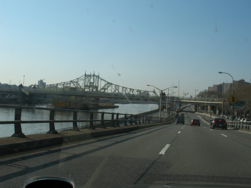 Macombs Dam Bridge