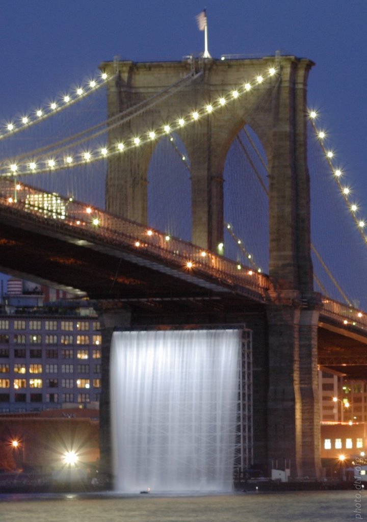 Brooklyn Bridge during "Waterfalls" (detail) [419055c]