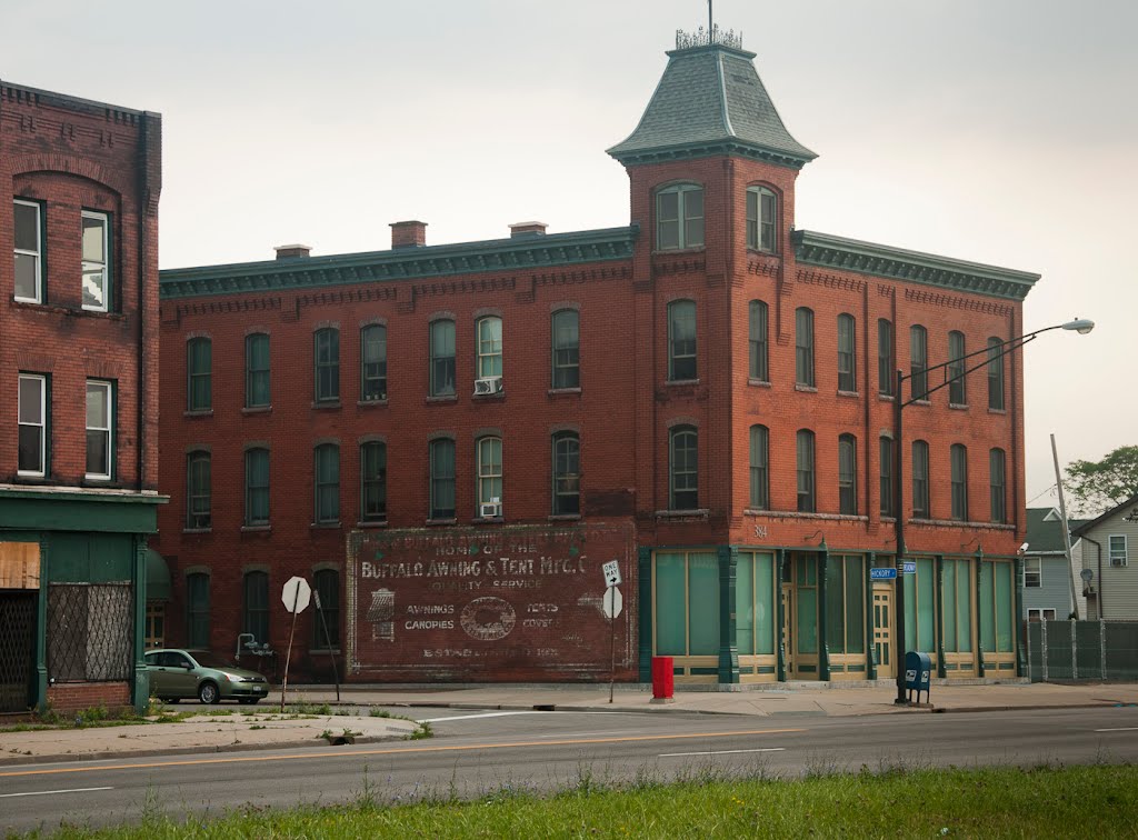 Hickory St. & Broadway