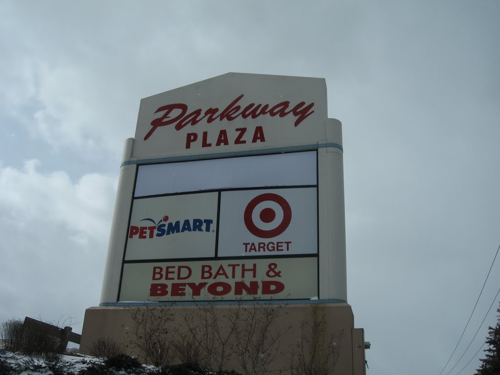 Parkway Plaza sign