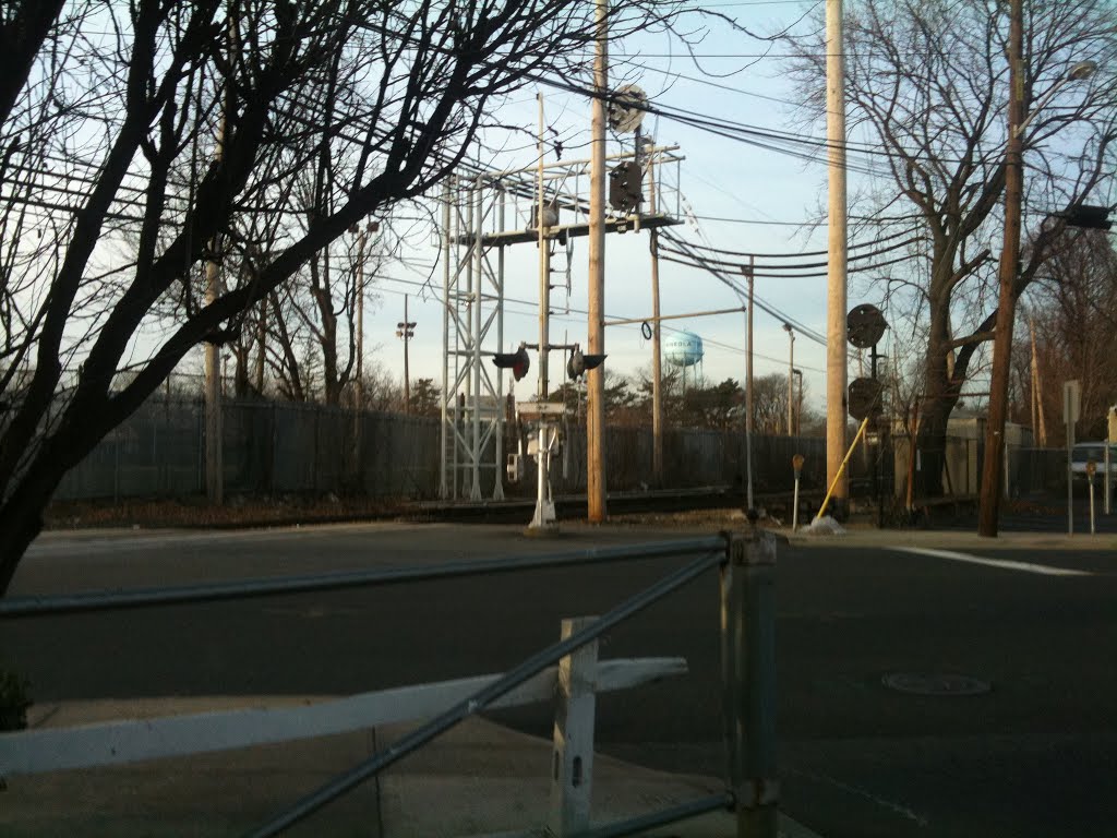 Railroad crossing, Mineola, NY