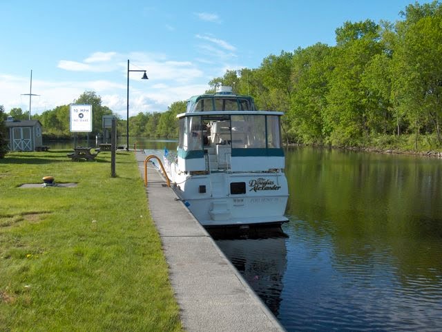 Champlain Canal, Lock 5 North Wall, View to N, May 8, 2010