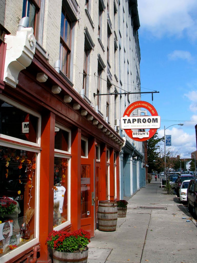 Browns Brewing - TwelveMileCircle.com