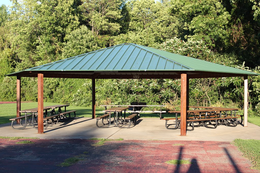 Badgerow Park North shelter