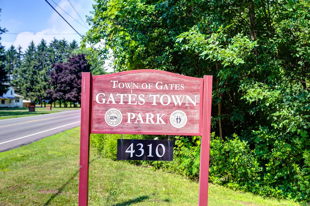 Gates Town Park - sign