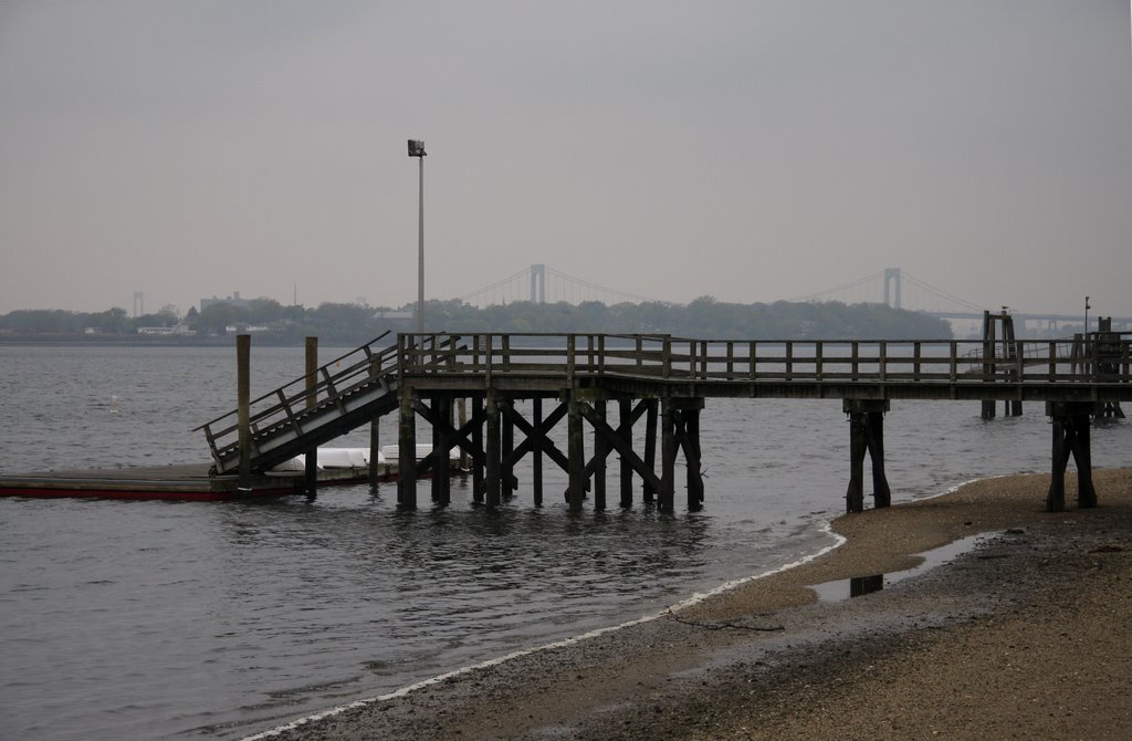 Pier in Great Neck Estates Park-Misty Afternoon.
