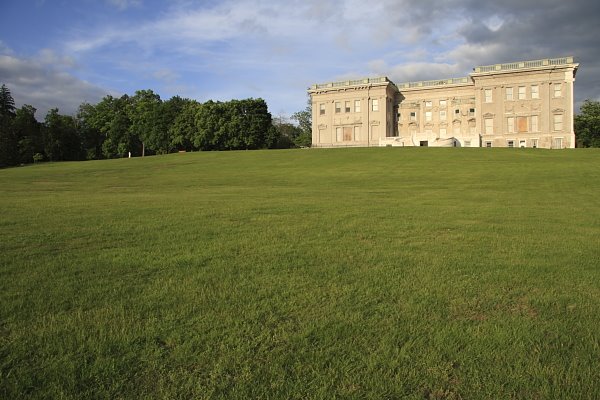 Mills Mansion