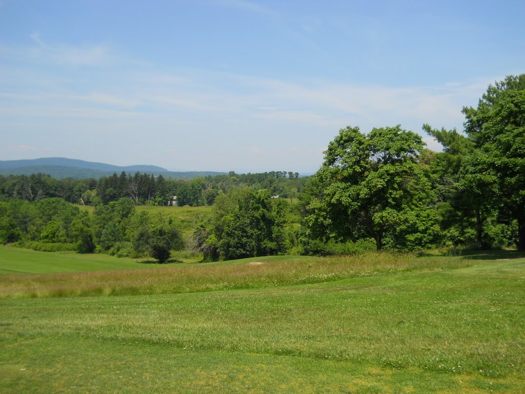 Dinsmore Hole#5 looking at Catskills