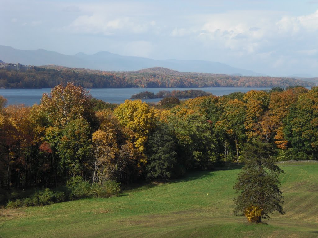 View of the Hudson River from Vanderbuilt Mansion