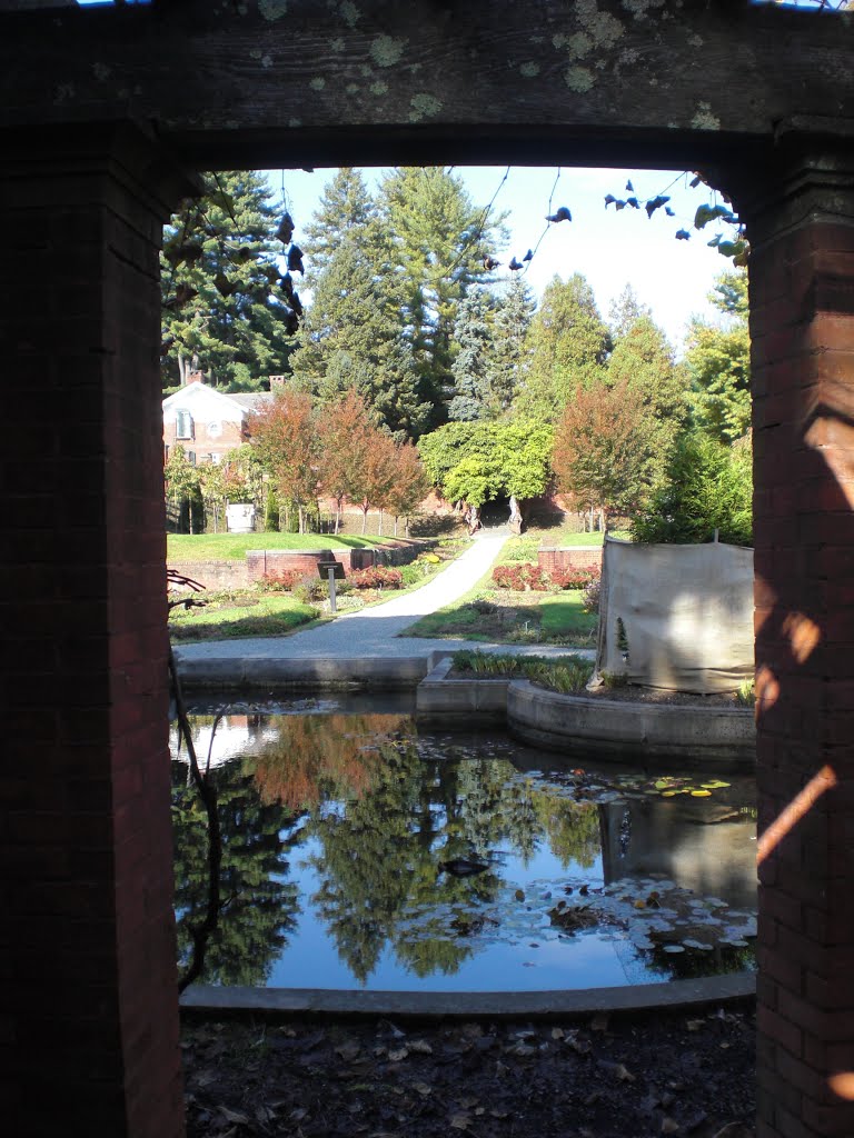 Italian Garden Vanderbuilt Mansion