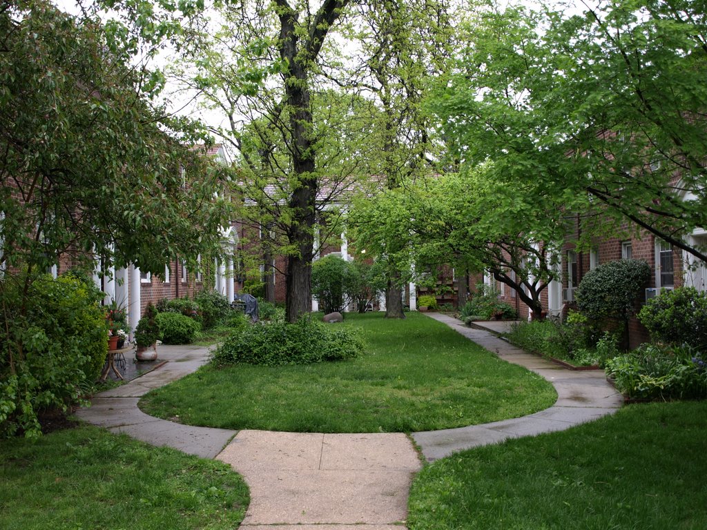 Parkway Village