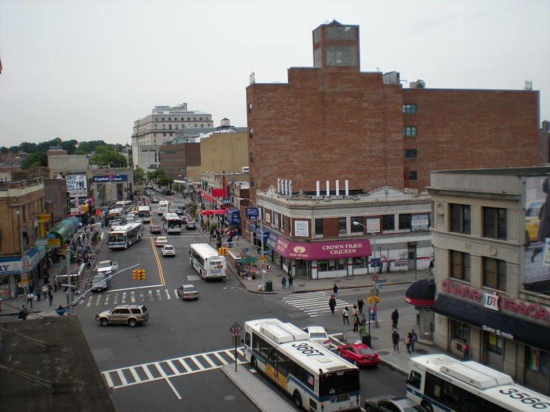 New York, Usa - Air Train Station, Queens