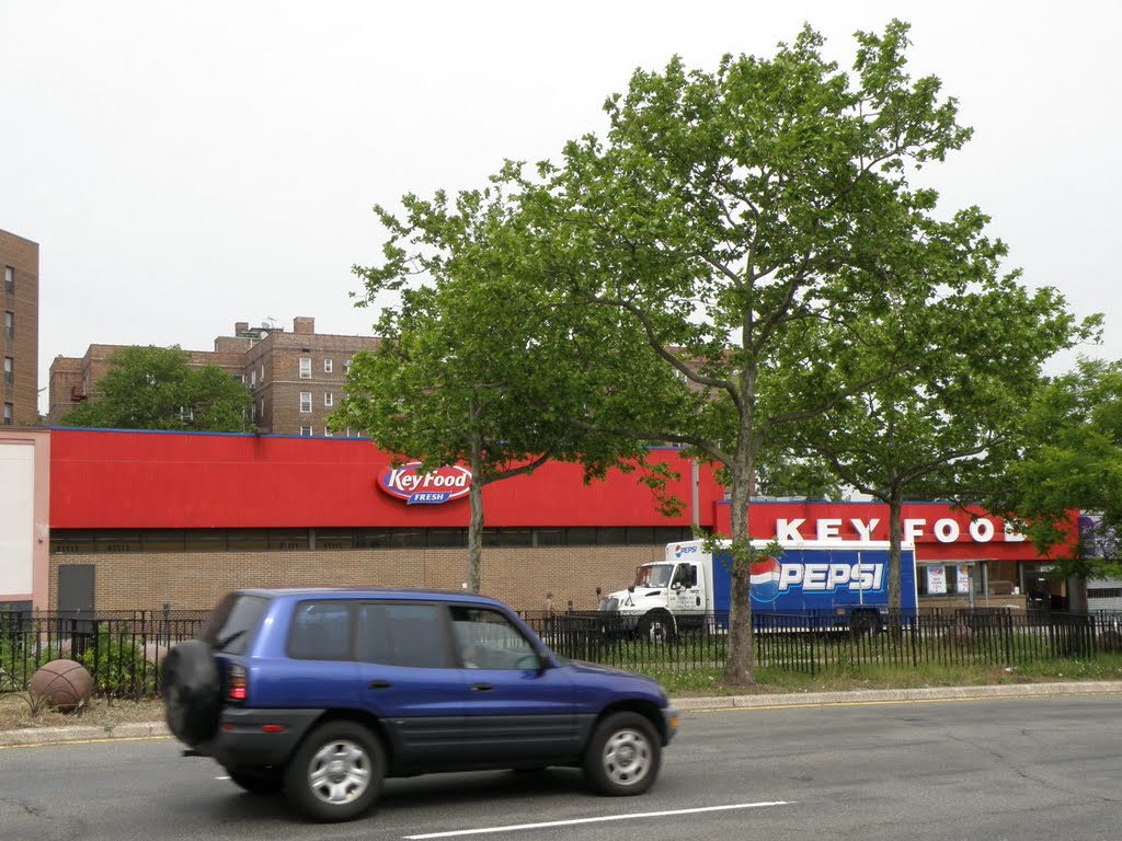 The Beautiful View of Queens Boulevard Of Briarwood, NY, USA.