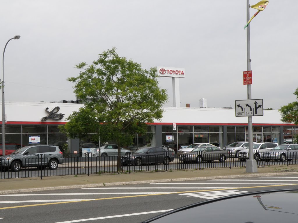 The Beautiful View of Queens Boulevard Of Briarwood, NY, USA.