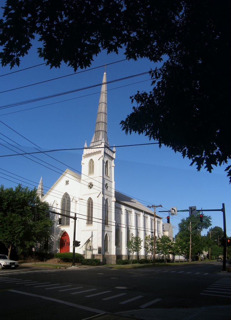 St. Johns Episcopal Church on the SE corner
