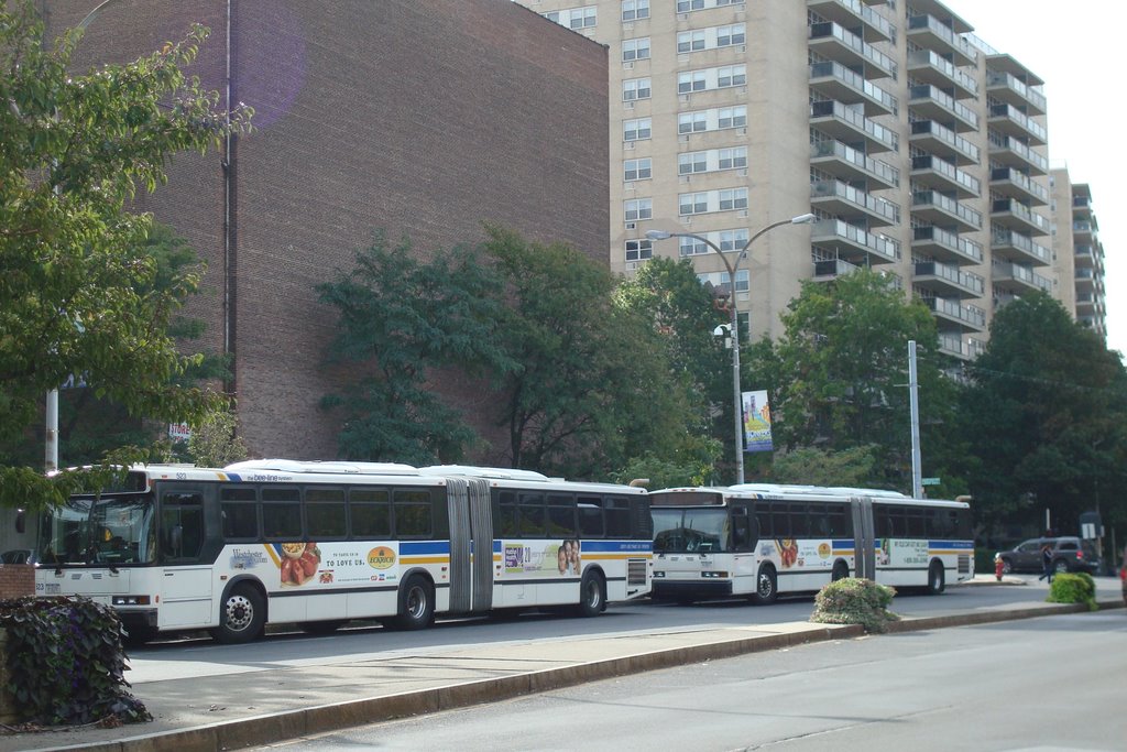 Rush hour, The Bee-Line.System.Yonkers.NY