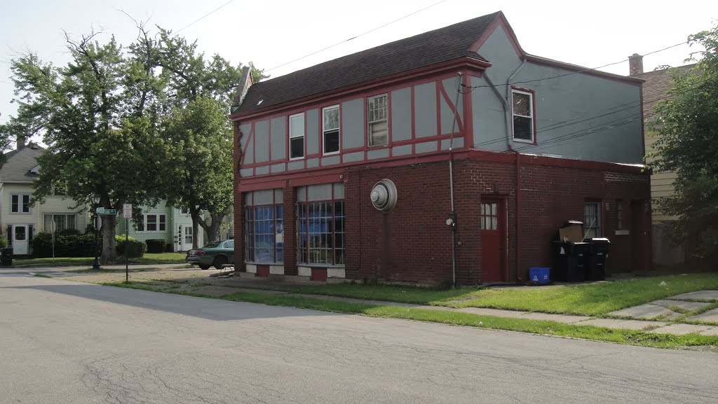 Site of the old Kenmore Deli.