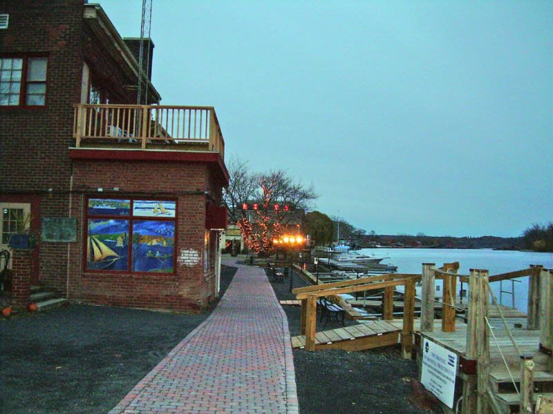 Hudson River Maritime Museum