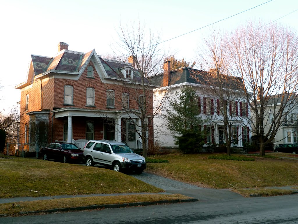West Chestnut Street