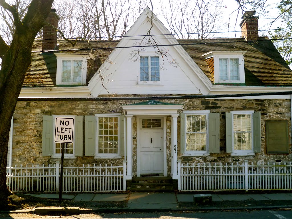 18c. Tobias Van Steenburgh house, left untouched whilst all other surrounding houses in Kingston were torched by British soldiers in 1777.