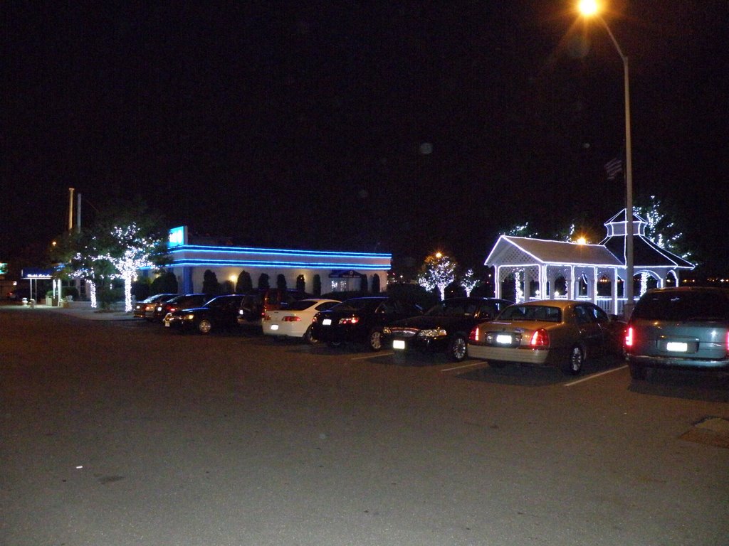 Out Side The Restaurant  At World Fair Marina Near La Guardia Airport , New York .