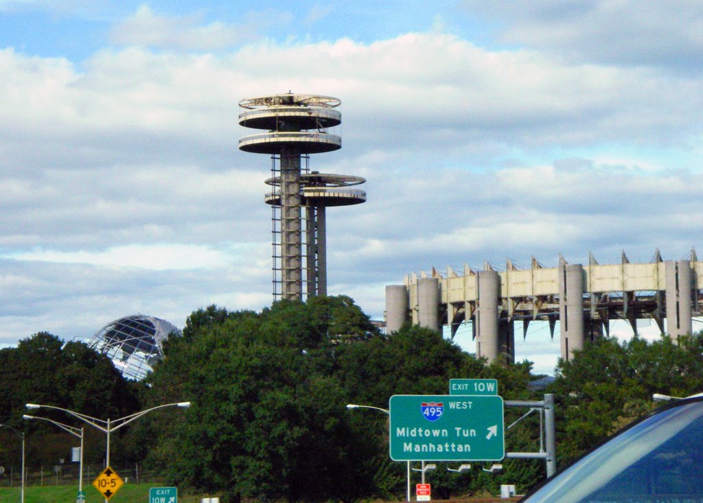 USA - NY - New York City. Oberservatory Towers and NY State Pavillon at Flushing Meadows Park - where the MiB catch Aliens