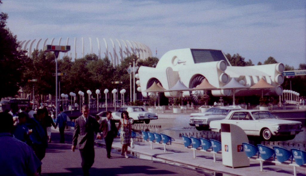 Worlds Fair, July 1964. Chrysler Pavillion.