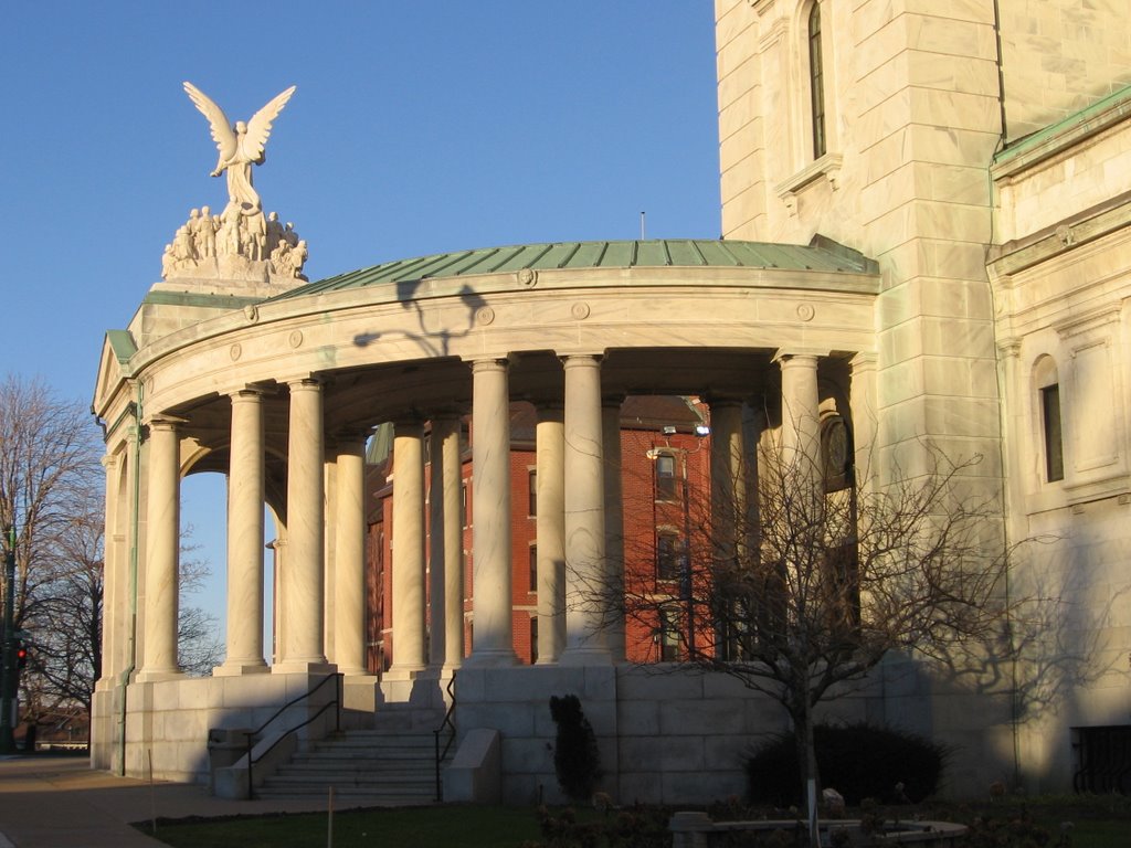 Our Lady of Victory colonnade