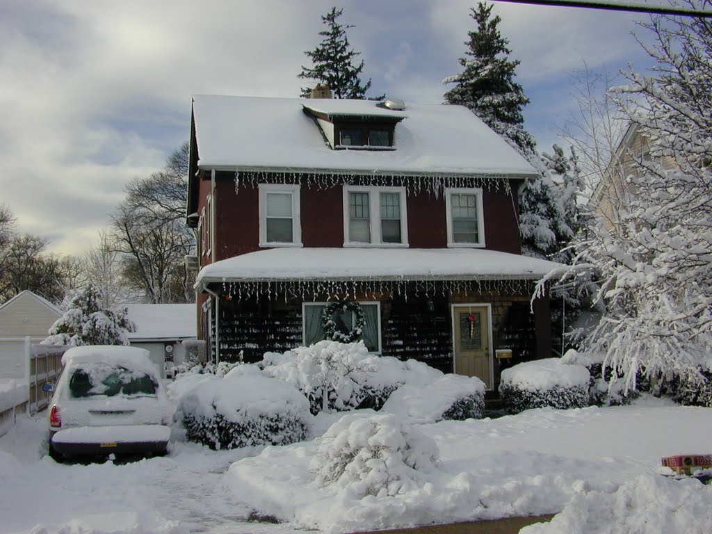 221 Grove Avenue