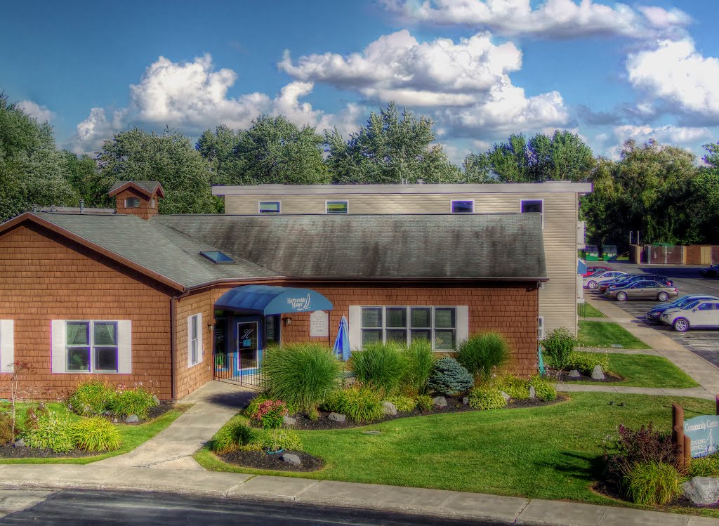 Harborside Manor
