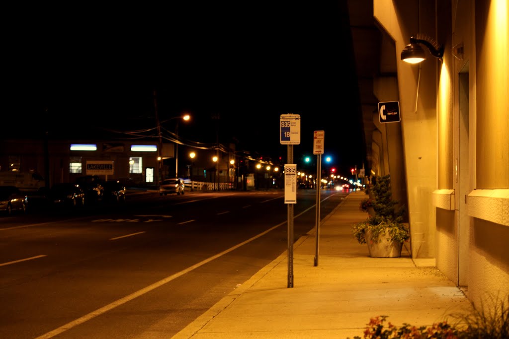 Lindenhurst Station