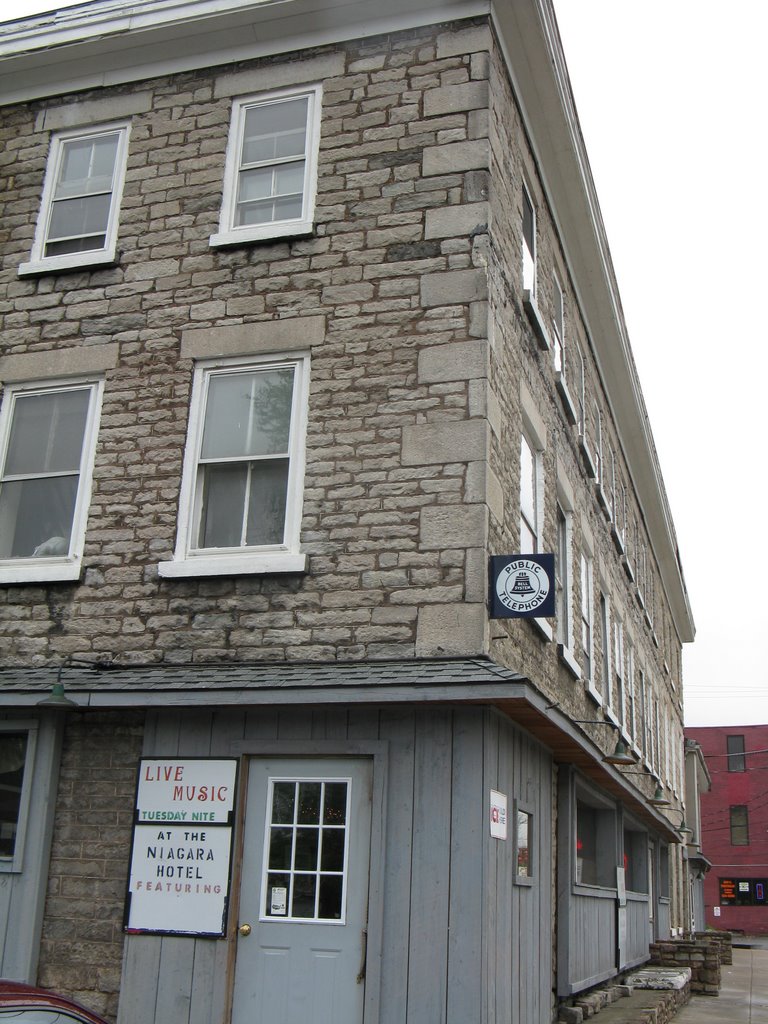 The Niagara Hotel