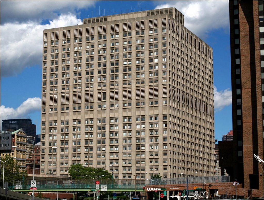 Bellevue Hospital Center (NYC Health and Hospitals Corporation) - 27th Street and the FDR Drive, NYC - September 2008 . . . . . . . . . . Founded in 1736, Bellevue is the oldest public hospital in the United States. The current main hospital building, sho