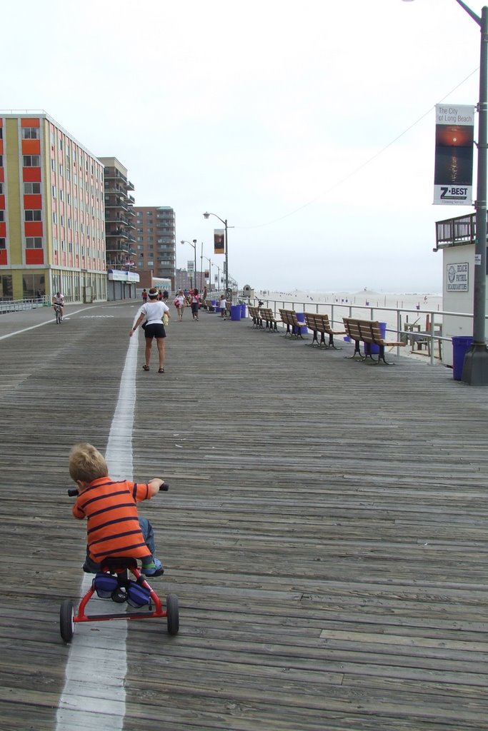 Child & Runner on Boardwalk