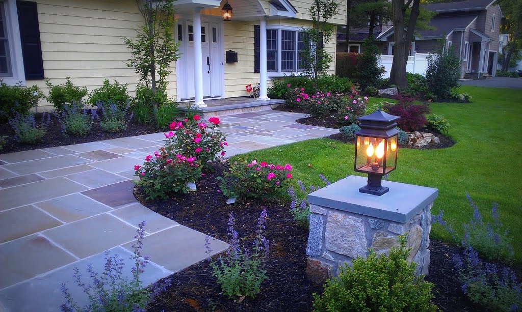 Manhasset Front Yard landscape