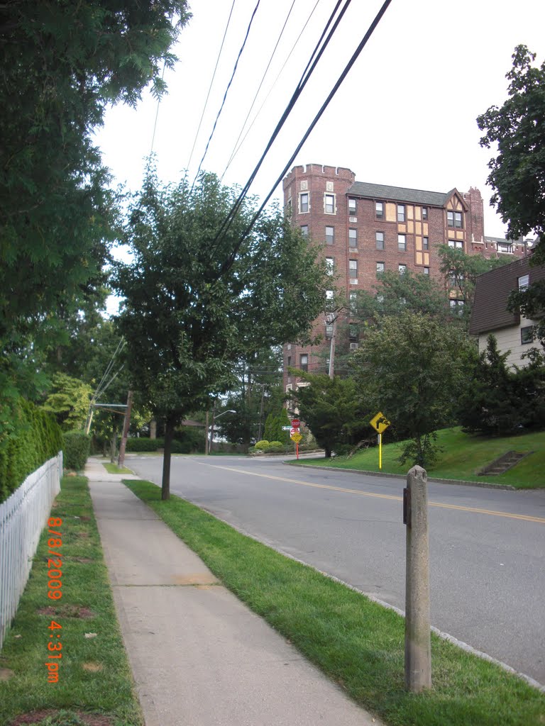 Schenck Ave