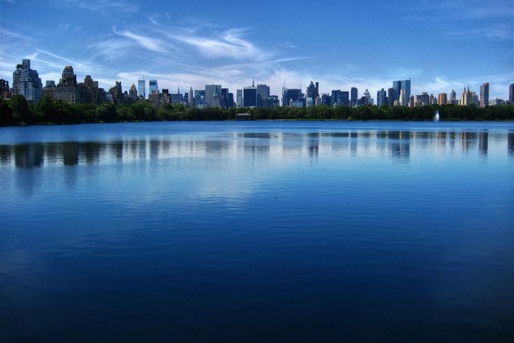 New York blues.... (Manhattan skyline reflection on Jacqueline Kennedy Onassis Resevoir, Central Park)